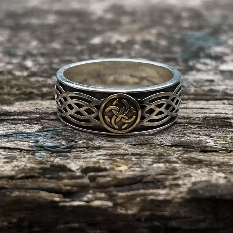 Gthic Celtic Amulet Ring